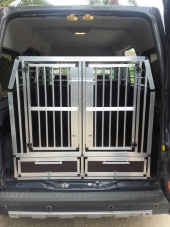 Hundebox Auto Ford Tourneo grand Connect